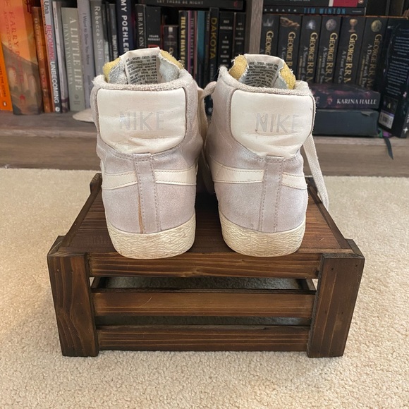 Nike High-Top Sneakers - Picture 3 of 5